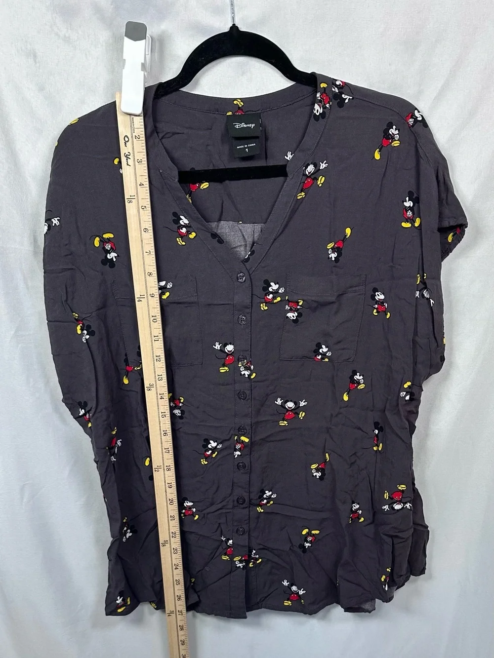 Torrid Disney Mickey Mouse Button-Up Challis Blouse Size 1 - Picture 8 of 11